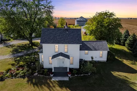 4682 Reamer Rd, Central City, IA 52214