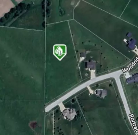 128 Wood Ridge Dr, Anamosa, IA 52205