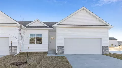 707 Maddie Ln, Tiffin, IA 52340