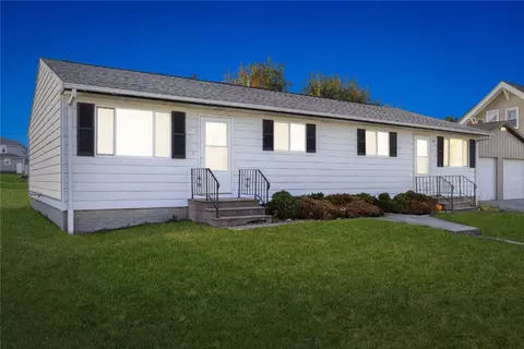 410412 9th Ave, Clarence, IA 52216