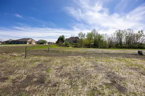 3193 Eight Bells Dr, Marion, IA 52302