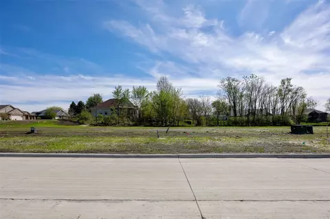3171 Eight Bells Dr, Marion, IA 52302