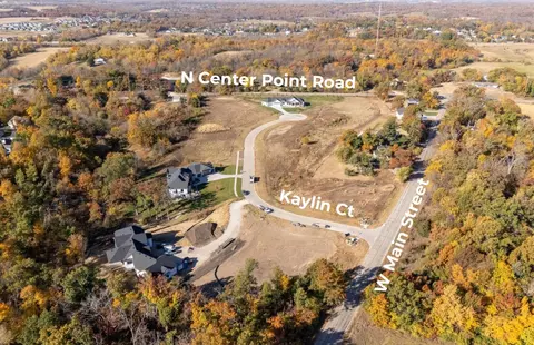 1917 Kaylin Ct, Robins, IA 52328