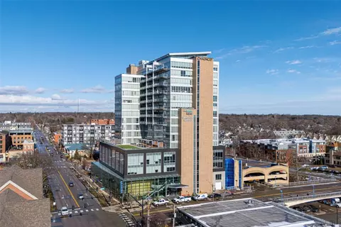 404 E College St #1007, Iowa City, IA 52240