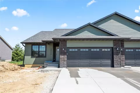 3930 Quail Trail Dr, Marion, IA 52302