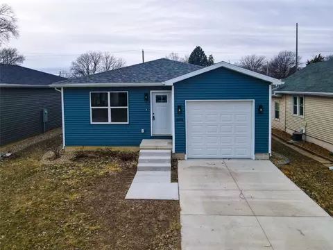 608 Wallgate Ave, Waterloo, IA 50701 photo 3