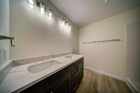 610 Wallgate Ave, Waterloo, IA 50701 photo 22