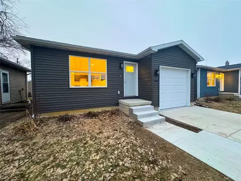 610 Wallgate Ave, Waterloo, IA 50701 photo 4