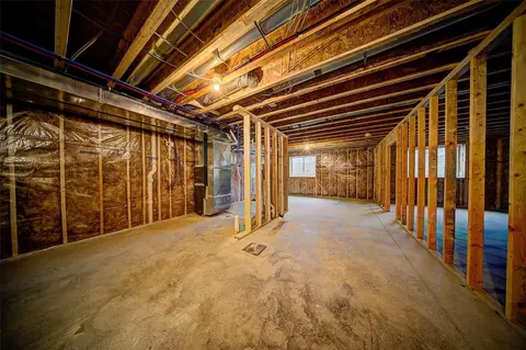 610 Wallgate Ave, Waterloo, IA 50701 photo 27