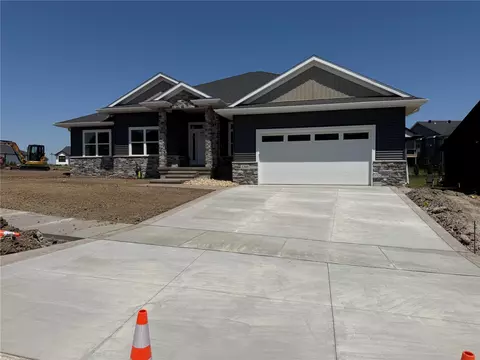 1210 Osage Ln, North Liberty, IA 52317