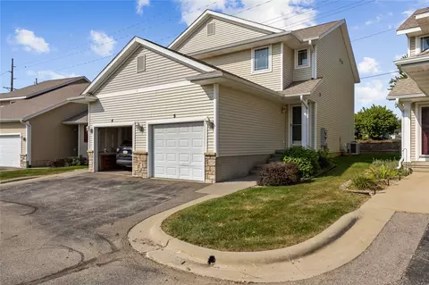 1472 Tower Ln #5, Cedar Rapids, IA 52402
