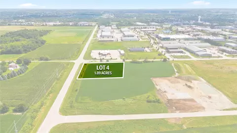 lot4 Tower Terrace Rd, Hiawatha, IA 52233