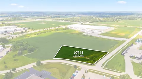 lot15 Kacena Rd, Hiawatha, IA 52233