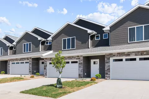 2306 Water Tower Pl, North Liberty, IA 52317