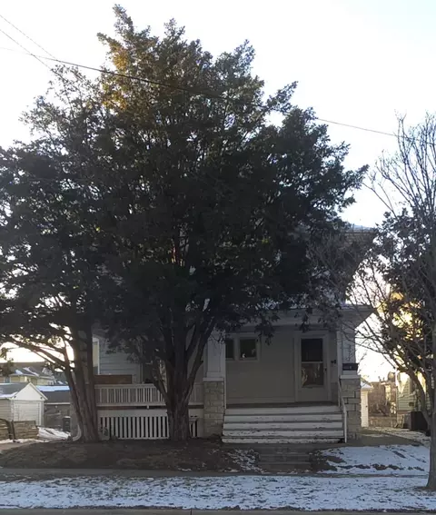 371 19th St SE, Cedar Rapids, IA 52403