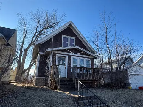 1221 A Ave, Cedar Rapids, IA 52405
