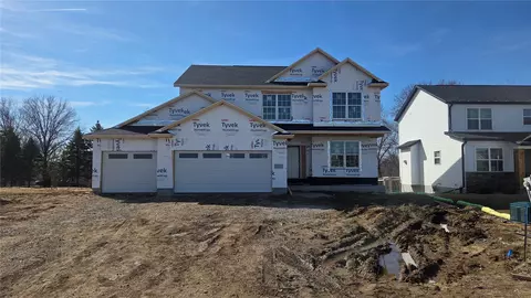 233 Mccarran Ave NE, Cedar Rapids, IA 52402