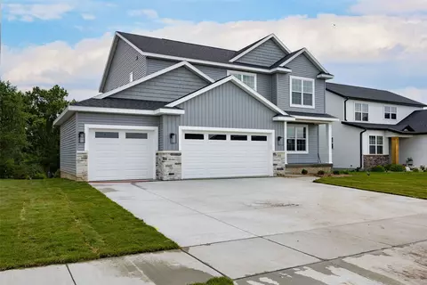 233 Mccarran Ave NE, Cedar Rapids, IA 52402