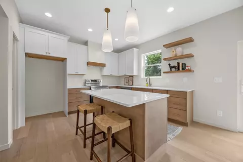 Kitchen - 233 Mccarran Ave NE, Cedar Rapids, IA 52402 photo 2 of 6