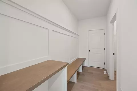 Entry Way - 233 Mccarran Ave NE, Cedar Rapids, IA 52402 photo 1 of 3
