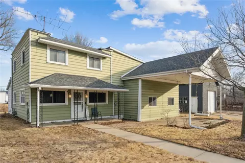 502 E Main St, Lisbon, IA 52253