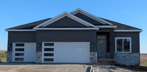 3056 Ridgeview Cir, Coralville, IA 52241