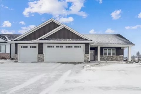 1625 Cottage Ridge Dr, Marion, IA 52302