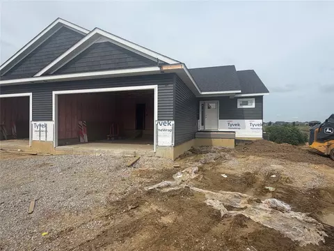 55 Kinsey St, North Liberty, IA 52317