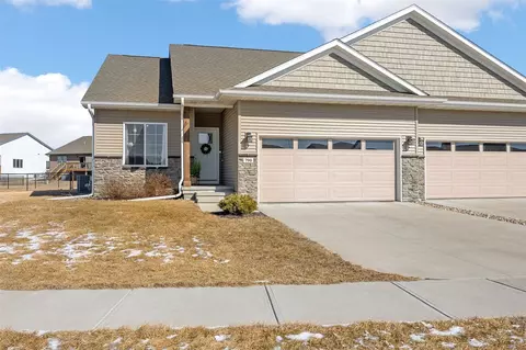 790 Oak Terrace Ave, North Liberty, IA 52317