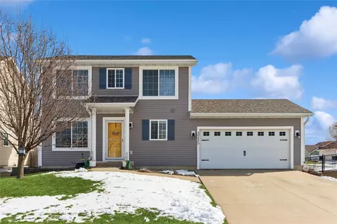 3245 Lennon Ln, Marion, IA 52302