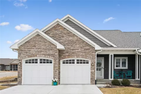 2885 Crimson Ln #A, Coralville, IA 52241