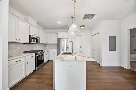 Kitchen - 1500 Main St #201, Ely, IA 52227 photo 1 of 5
