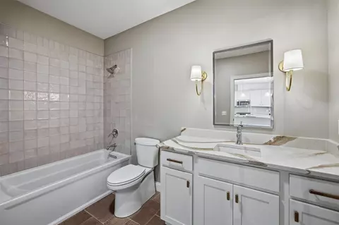 Bath - 1500 Main St #201, Ely, IA 52227 photo 3 of 3