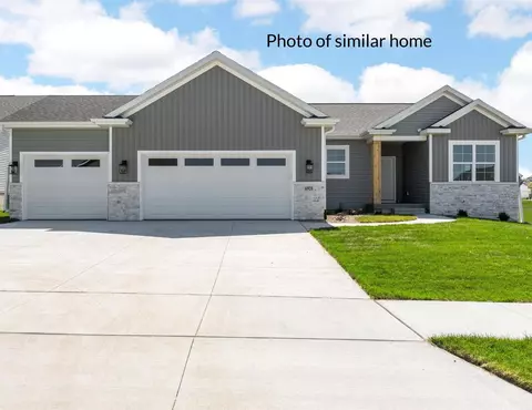 6925 Rock Wood Dr SW, Cedar Rapids, IA 52404