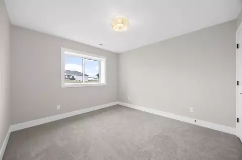 Bedroom - 717 Pointer Cir, Center Point, IA 52213 photo 5 of 6