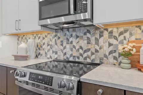 Kitchen - 717 Pointer Cir, Center Point, IA 52213 photo 3 of 5