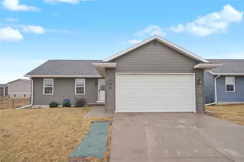 111 Blue Jay Ave, Vinton, IA 52349
