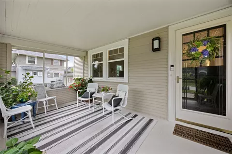 2323 Upland Dr SE, Cedar Rapids, IA 52403