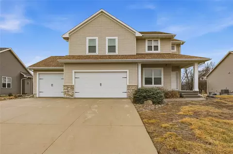 4821 Hay Field Ct SW, Cedar Rapids, IA 52404