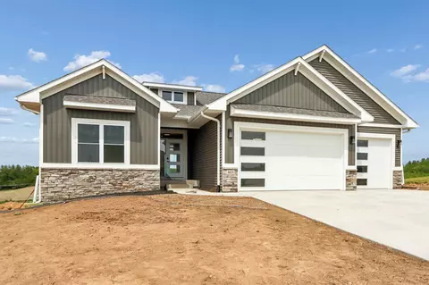 1025 Linden Ln, Ely, IA 52227