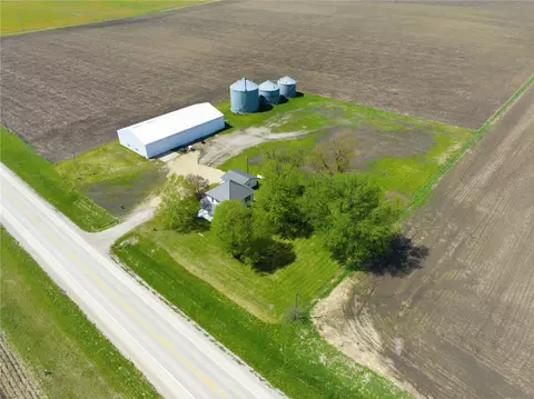 220 Th St, Winthrop, IA 50682