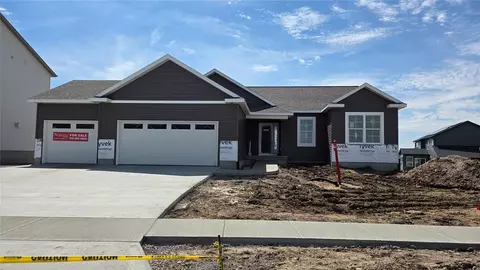 1985 Royal Oak Ridge Rd, Marion, IA 52302