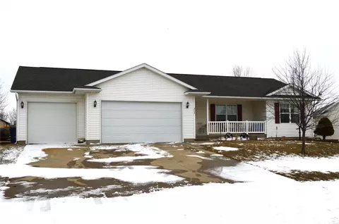 302 Grace Ave, Urbana, IA 52345
