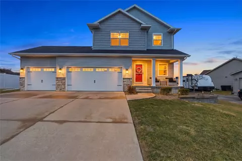 3014 Hillsboro Dr SW, Cedar Rapids, IA 52404