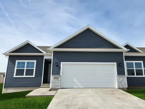 721 Maddie Ln, Tiffin, IA 52340