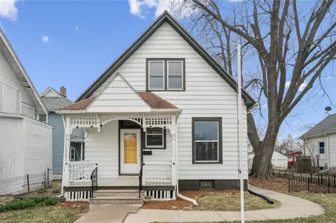 1645 D Ave NE, Cedar Rapids, IA 52402