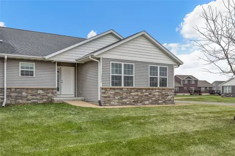3098 Sherwood Dr, Marion, IA 52302