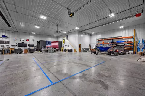 Exterior - 7505 Blairs Ferry Rd, Cedar Rapids, IA 52411 photo 7 of 7