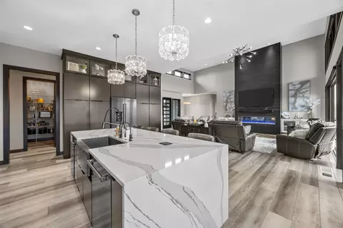 Kitchen - 7505 Blairs Ferry Rd, Cedar Rapids, IA 52411 photo 4 of 5