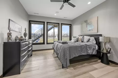 Bedroom - 7505 Blairs Ferry Rd, Cedar Rapids, IA 52411 photo 2 of 2